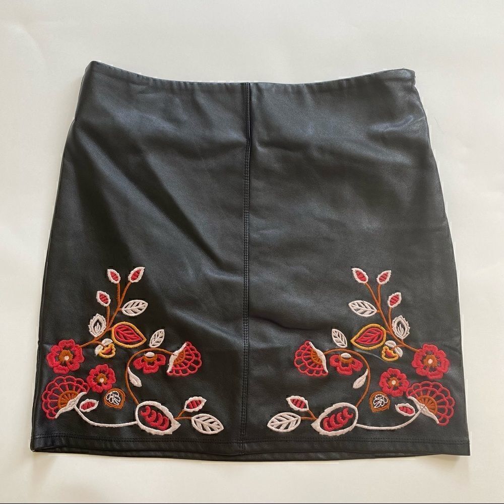 Romeo and Juliet Couture Embroidered Leather Skirt